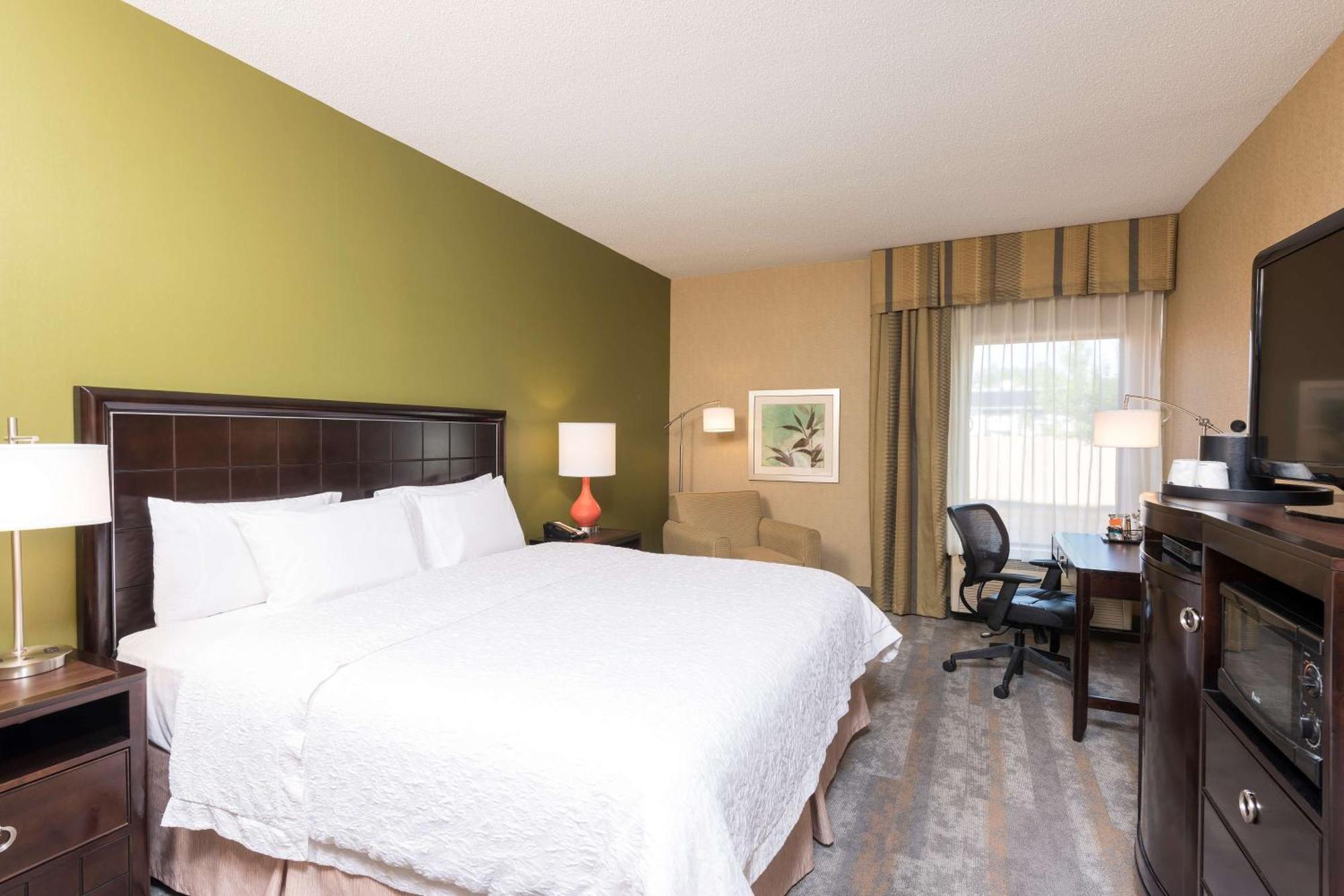 Hampton Inn Порт Хюрън Екстериор снимка