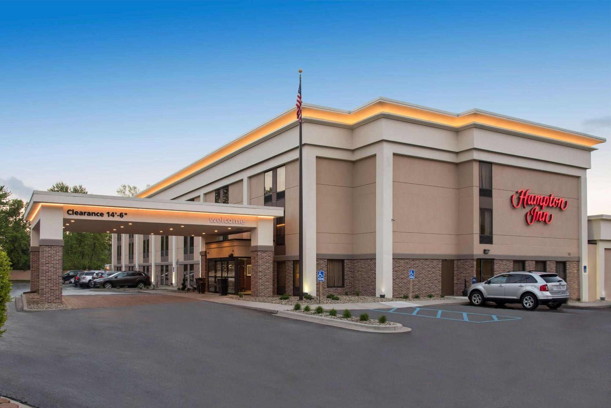 Hampton Inn Порт Хюрън Екстериор снимка